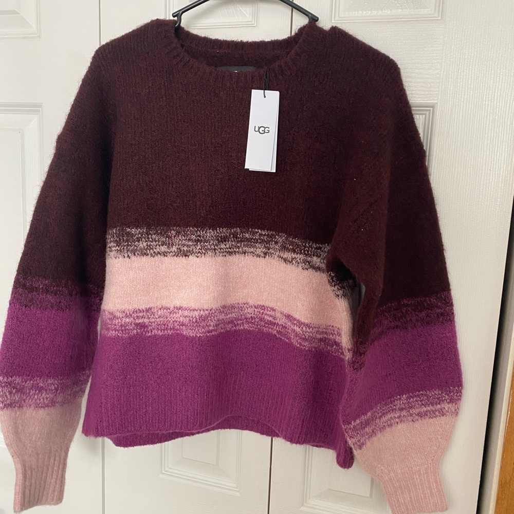 Womens UGG Sweater New Acrylic Wool Small Valentines Day